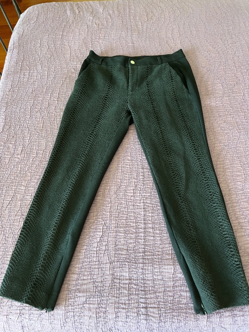Ankle pants